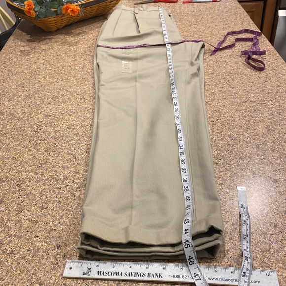 NWT Banana Republic Pleated Smithfield Relaxed Leg Chinos 36 / 32 - Picture 11 of 16